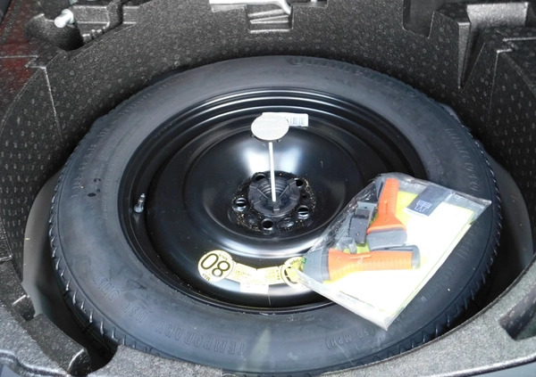 Land Rover Discovery Sport cena 86666 przebieg: 169900, rok produkcji 2018 z Strzelce Krajeńskie małe 191